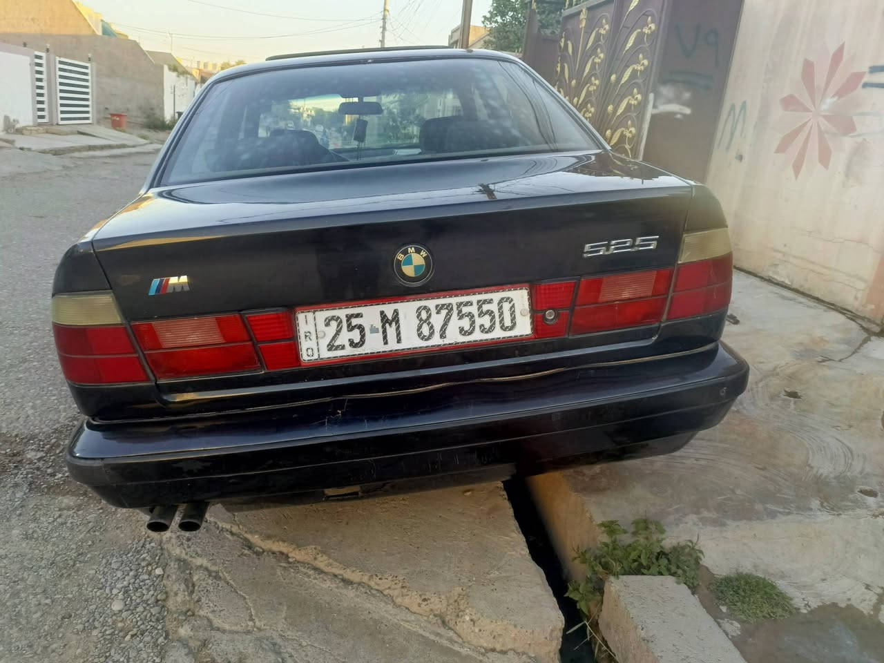 بي ام دبليو للبيع موديل 90محدث 95تسعين محرك شرط كير السياره فول مواصفات مكان في كركوك ،السعر 63 وبيه مجال،***********
