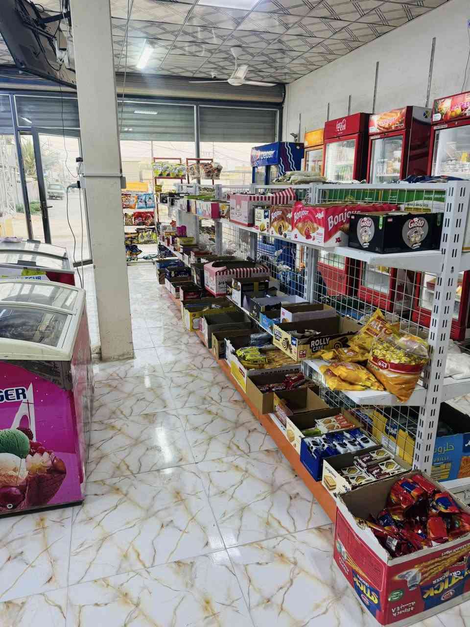 اسواق للبيع العنوان حي الجامعه مقابيل معمل السمنت للاستفسار الاتصال على الرقم ***********
