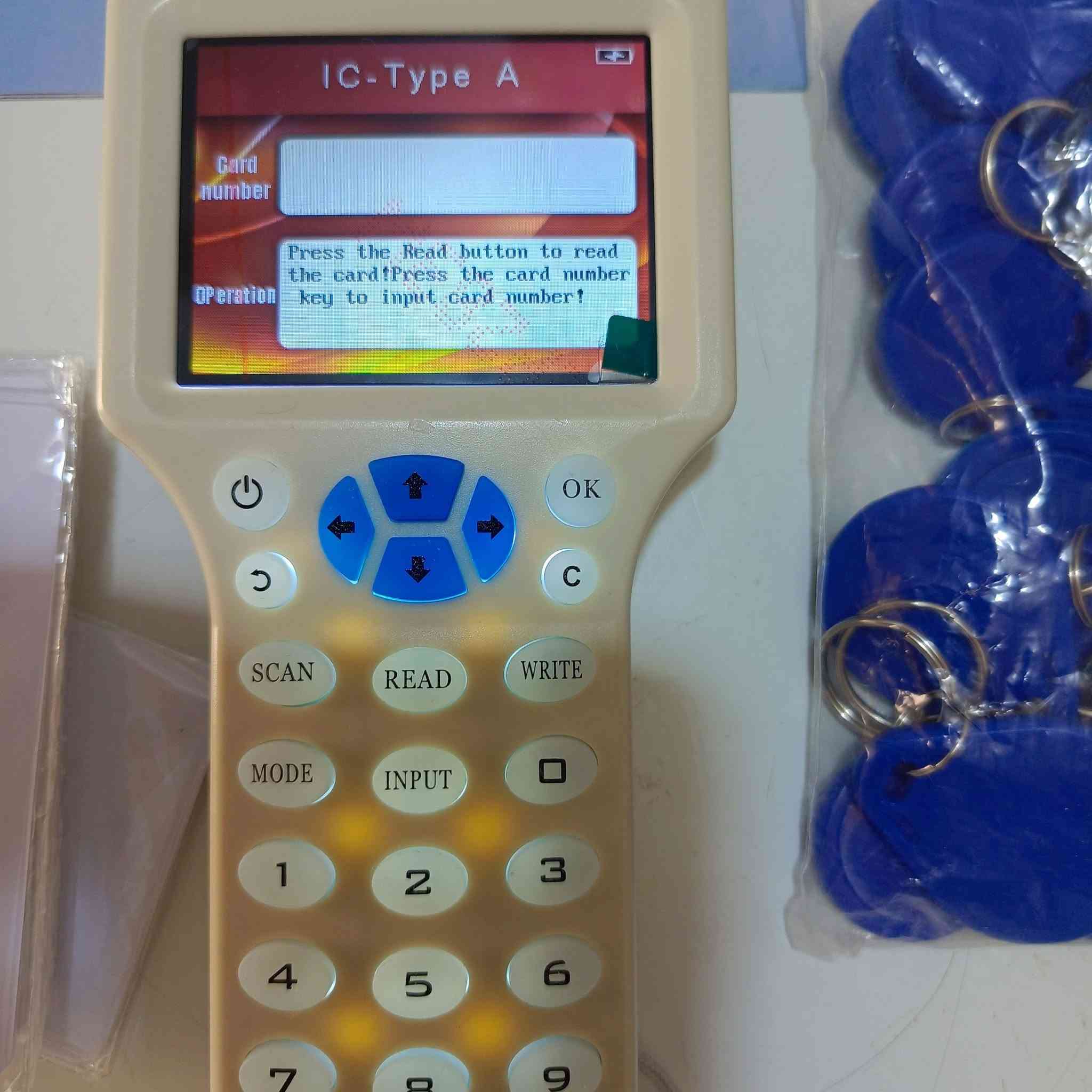 متوفر جهاز هو ناسخ ومبرمج بطاقات RFID/NFC المحمولة، وتستخدم لنسخ بطاقات الوصول والتعريف الذكية.يدعم الجهاز ترددات متعددة مثل 125 كيلوهرتز و13.56 ميجاهرتز (بطاقات IC وID)، مما يتيح له التعامل مع معظم أنواع البطاقات الشائعة.يتميز بشاشة ملونة مقاس 2.8 بوصة لسهولة التشغيل، ويمكن توصيله بجهاز كمبيوتر عبر USB لتحديث البرامج أو فك تشفير البطاقات جديد
مع كامل ملحقات
السعر 25
يوجد توصيل الى جنيع محافظات العراق
@أبرز المعجبين


**إذا كنت صاحب هذا الإعلان وتريد حذفه لأي سبب، رجاءا أرسل رسالة إلى الدعم الفني**