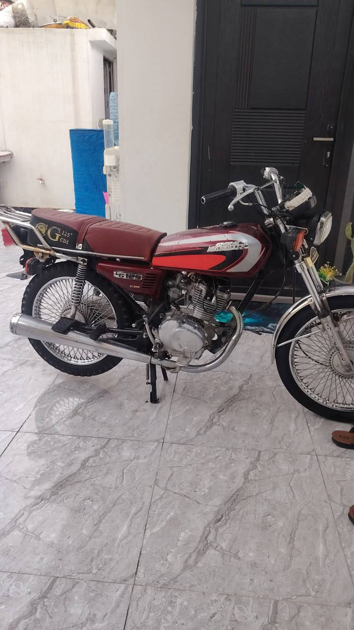 سلام عليكم دراجه للبيع موديل 19 فقط قبق مابدل مال 16 سعر 325 كهربائيات شغاله اي عيب مابي لا صرفت ولا بخار مكينه اخرس مكاني كركوك حي النداء رقم الهاتف ***********
