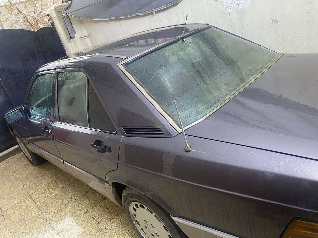 موديل 92سنويه 27هزا جديده  تبريد تدفئي تايرات جديده باتري جديد صدر امامي خلفي جديد محرك ونجي V6 جامات كهراب 4فته سقف بس عاطله ماتشتغل المحرك بس صوت صطرب مال بستن السعر 44 مكان السياره موصل حي العربي 
شرط التحويل رقم مسطرا الجديد ***********
