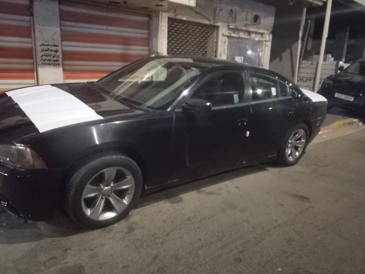 السلام عليكم
جارجر 2013اصل 
مكينه وكير 3600كفاله 
حادثه جاملغ امامي 
وبل 
عراق جاملغ خلفي بدون داخل 
بيها صبغ مكانات اثر شخوط 
كفااله تكم قماره لغود
سياره جاهزه تبريد حداديه 
رقم اربيل تحويل مباشر 
السعر 110وبيها مجال 
رقمي ***********
مكاني بغداد الشعب
