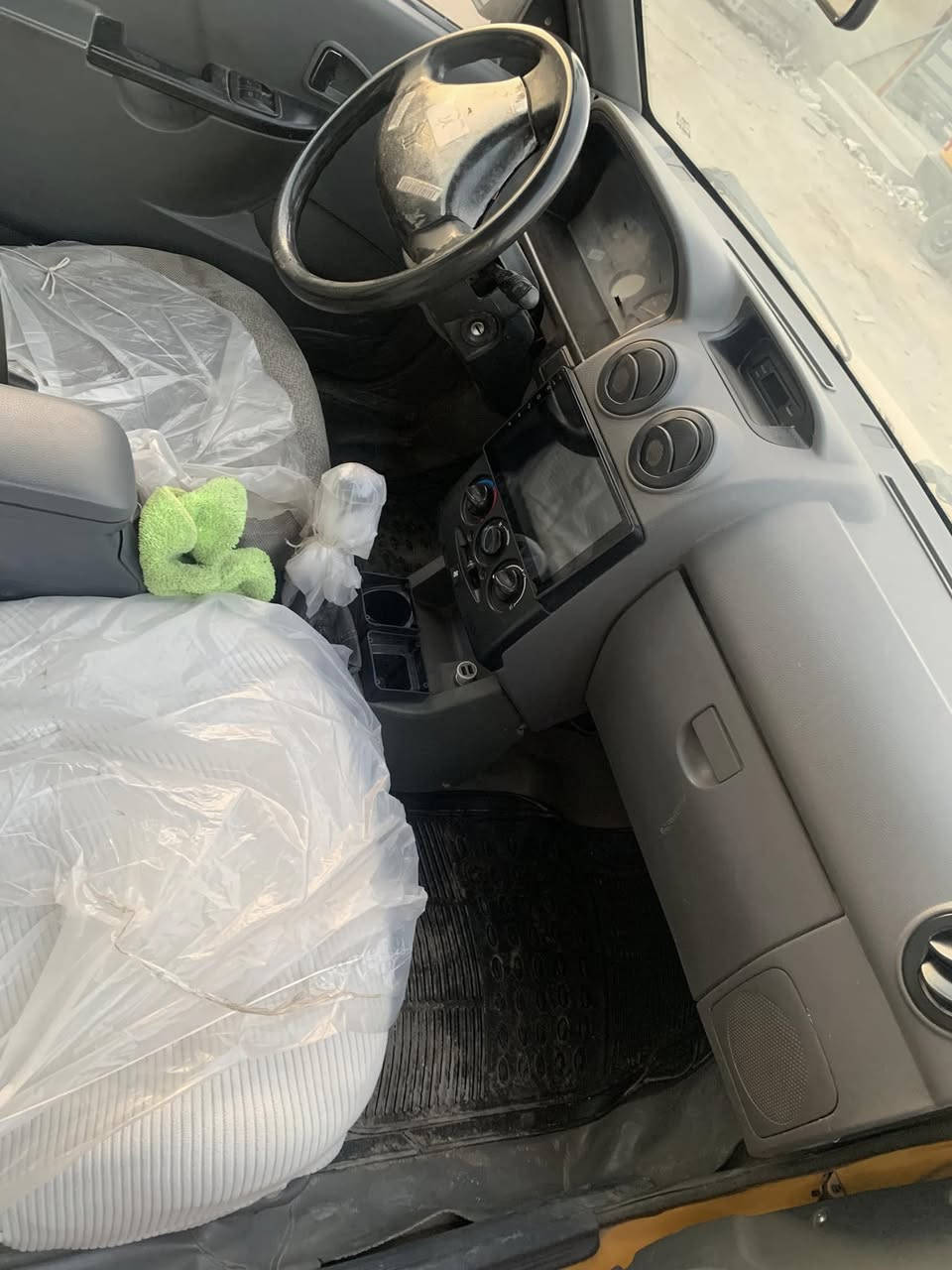 سايبه موديل ٢٠١٦ للبيع عارضها ٣٥ وبيها مجال 
***********
