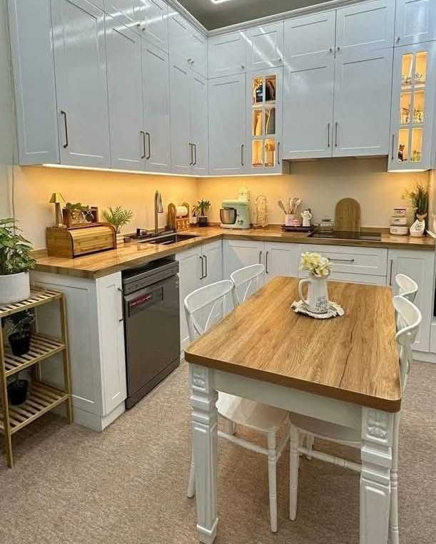 يالله.. ويه أهل الخير، رمضاننا غير! 🌙🤲🙋‍♂️
​بمناسبة شهر رمضان المبارك، جبنالكم أقوى العروض والتخفيضات! 📢📢

​✅ جميع القياسات متوفرة 🧿🧿
✅ الثقة عنواننا: في حال أي اختلاف بالقطعة، ترجع وية المندوب فوراً وبدون ما تدفع أي مبلغ (حقك مضمون)! 🛻💸
​للحجز والاستفسار، تواصلوا معنا عبر الواتساب:
📞 ***********
📞***********
