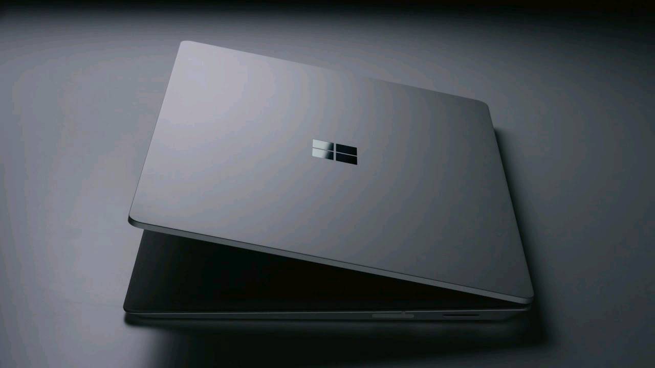 
🏳️ السعر : 475 الف 

لابتوب نظيف جدًا ويشتغل بكفاءة عالية،
 مناسب للدراسة، الشغل، والبرمجة 
 المواصفات:
الموديل: Microsoft Surface Laptop 4
المعالج: Intel Core i5 (الجيل 11)
الرام: 16GB
التخزين: SSD بسعة 512GB (سريع جدًا)
الشاشة: 13.5 إنش لمس (Touch Screen)
دقة الشاشة: PixelSense عالية الوضوح
كرت الشاشة: Intel Iris Xe Graphics
نظام التشغيل: Windows 11 أصلي
البطارية: تدوم لساعات طويلة
الوزن: خفيف وسهل الحمل
التصميم: أنيق وفخم، مناسب للاستخدام اليومي والتنقل
 الحالة:
الجهاز بحالة ممتازة
لا مشاكل تقنية
استخدام شخصي ونظيف. 
والسعر بي مجال 
والرقم واتساب فقط
