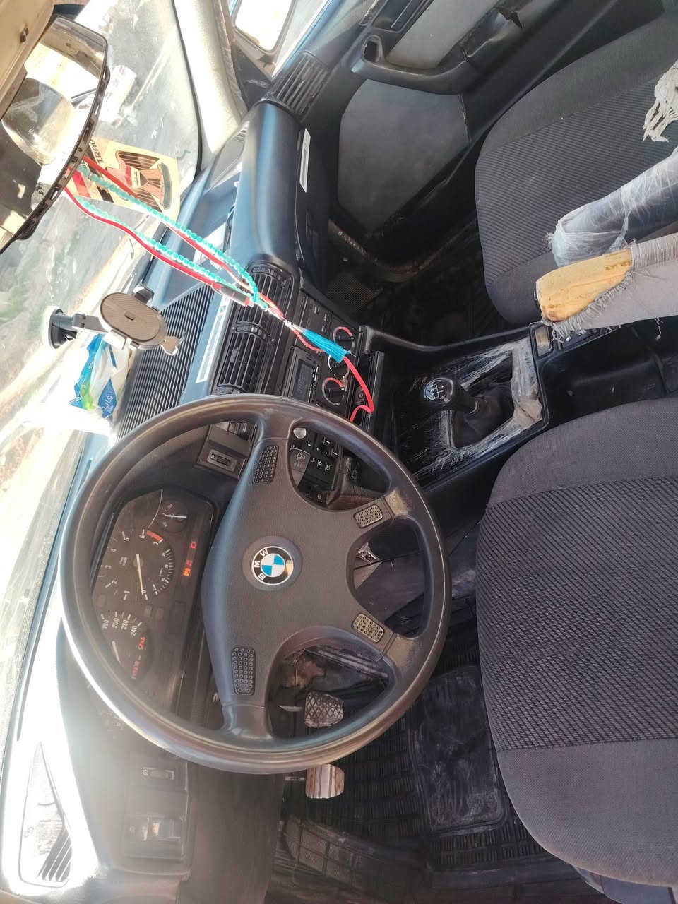 السلام عليكم
للبيع او مراوس حصرن اوتو  بي ام 520
محرك مسكر كير عادي موديل 1992 رقم أربيل دولي تحويل مباشر سنويه منتهيه صار 4 أشهر
رقمي *********** 
وهاي صور سياره
