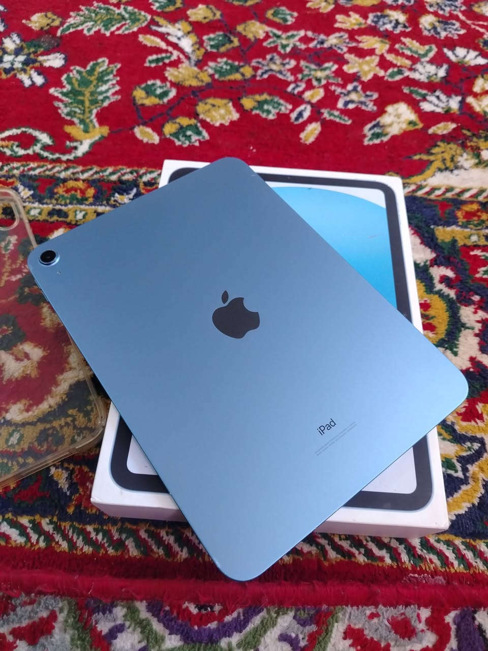 سلام عليكم ايباد10 ذاكره 256 الجهاز نضيف و حلو ***********
