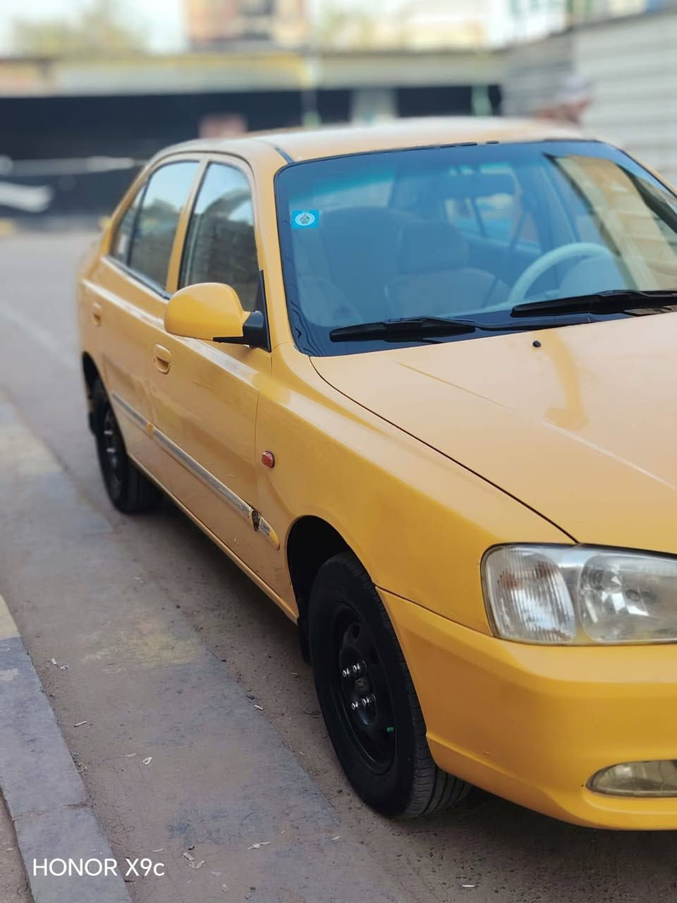 سلام عليكم سياره فيرنه موديل 14 للبيع مكفول سياره جديده بمعنه لكلمه سياره صبقته مامعيوده تخم تاير جديد لمكان بغداد رغم *********** للاستفسار 👍🏻
