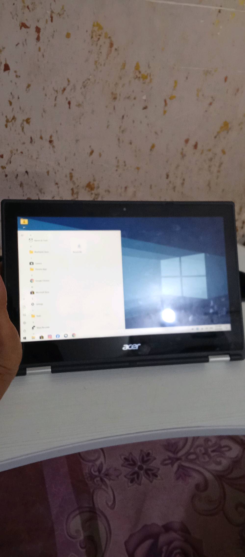 لابتوب أيسر جديد  لمس 360 درجه   للبيع بسعر 150
مواصفات في صوره 
رقم ***********