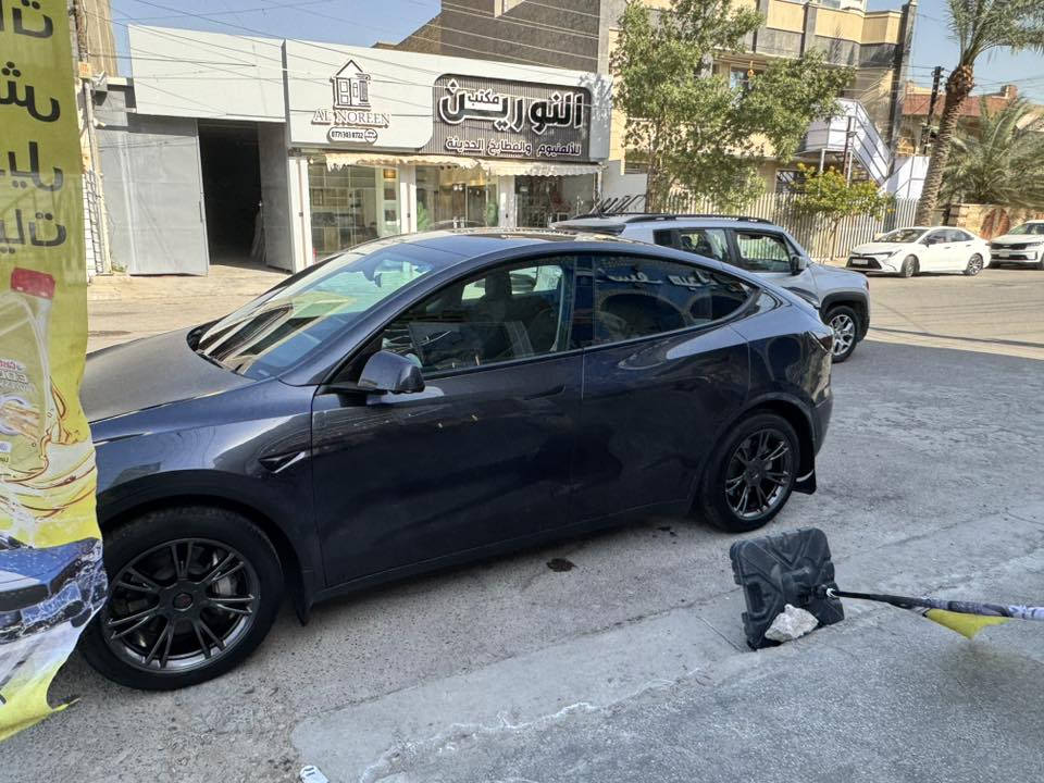 تسلا 2024
تسلا 2024 تك ماطور لونك رينج
اتمشك 500 كيلو السياره بعدهه زيرو
ماشيه فقط ٩ ميل بطاريات 100%
كله على وضع الشركه وجاهزه
السعر مناسب جداا 188 وبيه مجال بسيط..
مكاني بغداد السيديه
***********
