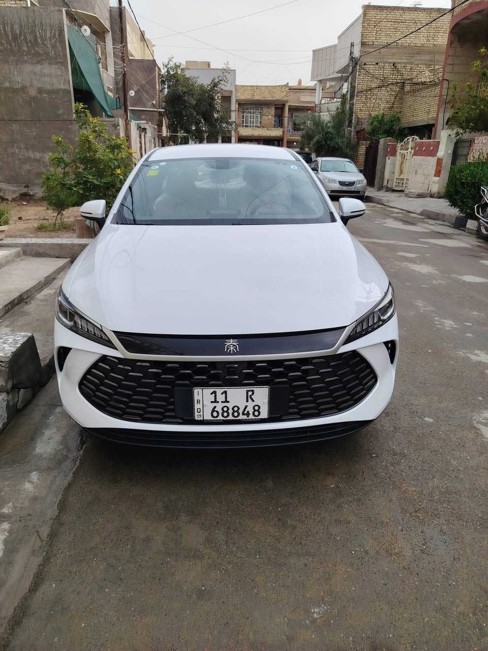 سلام عليكم للبيع بي واي دي كن بلاص مرقم كامل هاتف *********** السعر 18300 كفاله عامه ماشيه 4000
