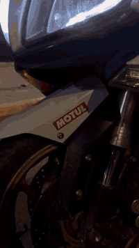 السلام عليكم تي ماكس 2017 مراوس بموديل احدث 2019 /2021 مكان بغداد   
والفرق شويه قليل موهواي  ***********
