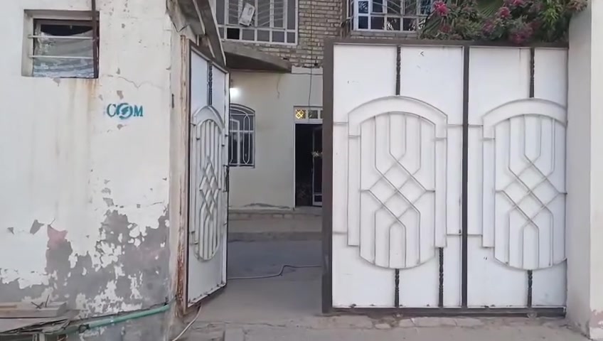مكلف بالنشر
بيت للايجار 
خلف مطعم حجي حسين
 المساحه 350 متر 
خمس غرف نوم طابقين 
هول  وصاله وديوانية
للاستفسار
‏‪***********‬‏
‏‪***********‬‏
‏‪***********‬‏ واتساب
