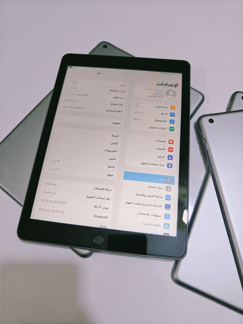 يا الله 
4 ايبادات بهذا الشكل نضافه 100% كلشي موضح بالفيديو
يحمل جميع التطبيقات ذواكر 32 
سعر الواحد 100 يوجد توصيل 
***********
