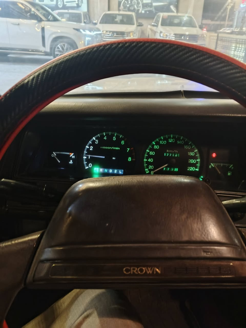 السلام عليكم سيدان للبيع موديل 88 مصبوغة حزام بدون حادث محرك بطه 2500 ديلكو سعره 62 بيه مجال العنوان صلاح الدين قضاء بلد ***********
