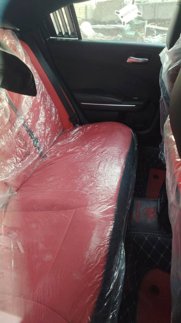 ألسلام عليكم جارجر كندي 2018اصل رقم بصره الجديد بسم راعيه داخله سرقه فول وبيه طخه بسيطه كلش واظحه بالصور طخم تاير حداده تبريد كله جديد السياره جاهزه عداد 260مفتوحه الفصله ترايك وين متريد السعر 200وبيه مجال رجآ الاتصال على رقم راعيه اني مكلف بالنشر والله العظيم مكانه بصره ***********
