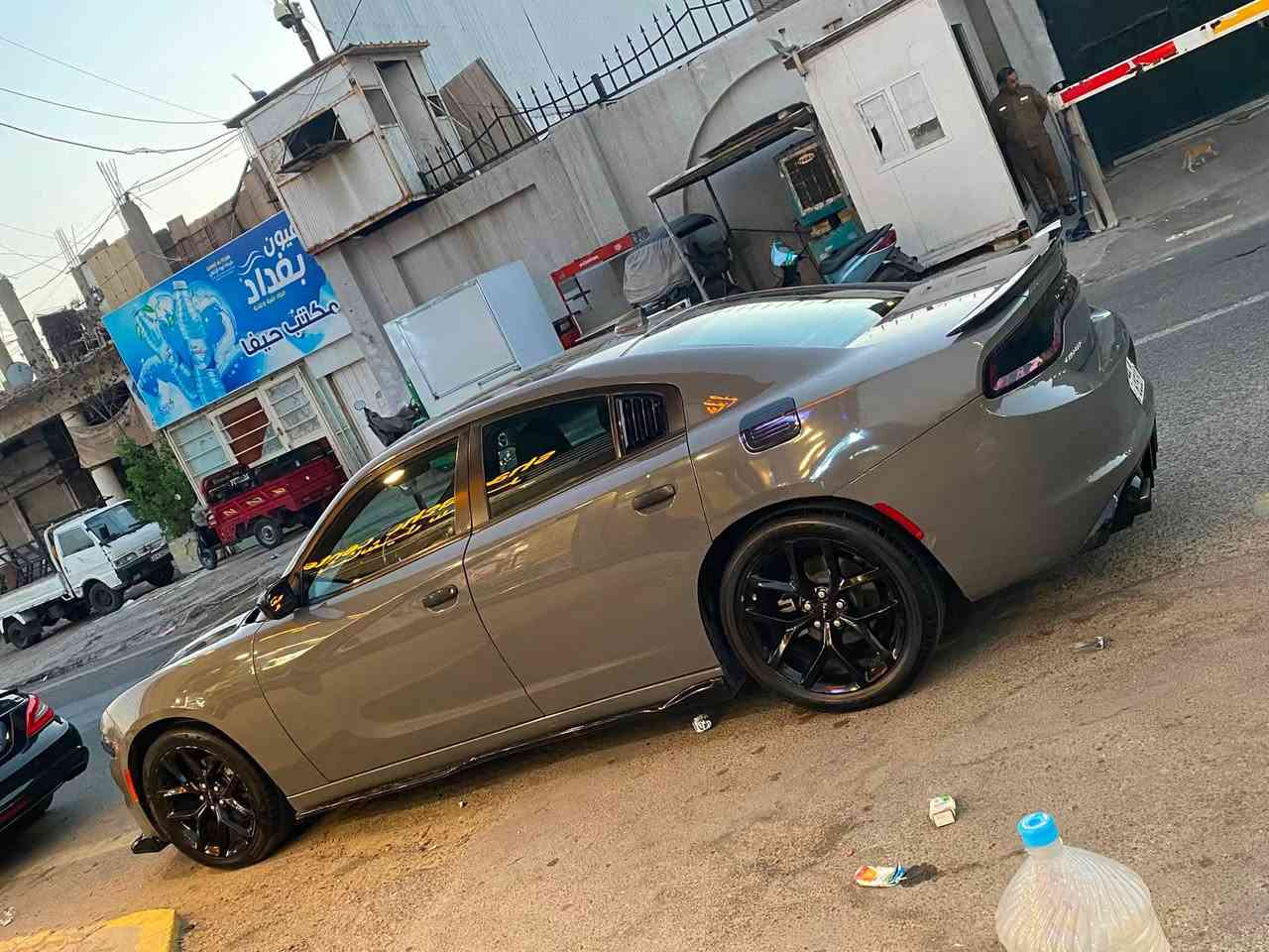 سلام عليكم 
للبيع 
جارجر 2023 sxt ماشية 37 الف رقم بغداد 
اللون سمنتي 🩶
ويل كب 20 تخم تاير نكسن كوري جديد 
كفالة مكينة كير صدر كهربائيات جاهزة من كلشي 
السونار وصور امريكا مرفقه بالمنشور 
تقريرها تفتيش م خدرات مفتوحة البيبان واحد مصبوغ والثاني راجع نفسة والجاملغ الخلفي مفتوح جوة قبغ البانزين لغرض التفتيش 
باقي السيارة كفالة عامة من الطخة والضربة بجم كبس لايت زنون بلادي 

السعر 245 وبيها مجال بسيط

مكان السيارة بغداد الكرخ ***********
