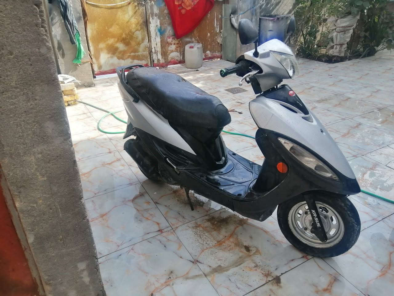 جي فور نضيفه شغاله سلف هندر كهربياات كامله قفل جنطه قفل سكان ما نقصه شي ب٣٠٠ وبيه مجال مكان فضليه


**إذا كنت صاحب هذا الإعلان وتريد حذفه لأي سبب، رجاءا أرسل رسالة إلى الدعم الفني**