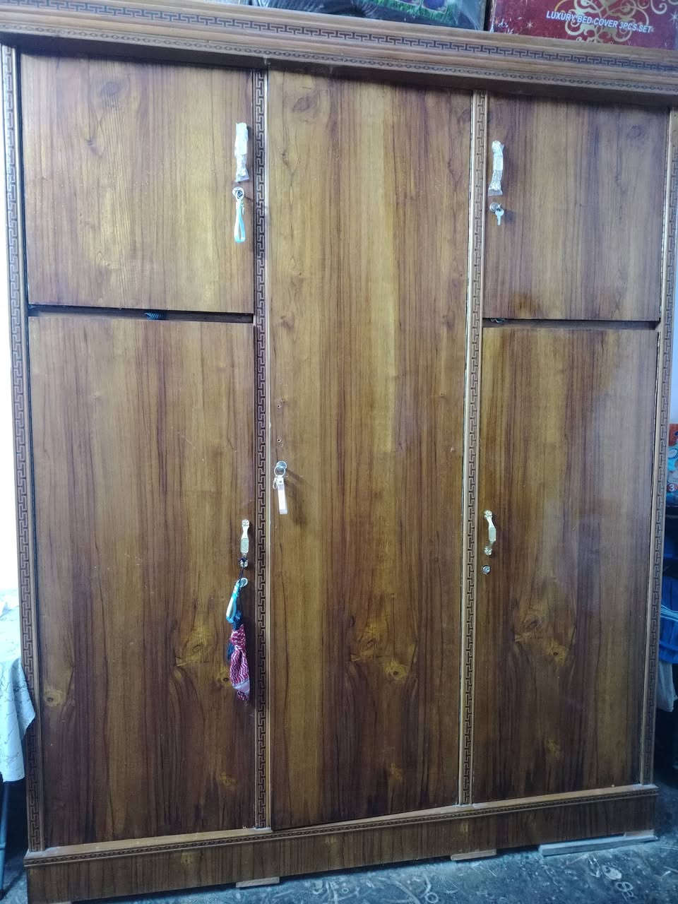 السلام عليكم ورحمت لله وبركاته..
كنتور ثلاث بوب وملحقين وجربايه كامله للبيع سعر الكنتور٢٠٠ والجربايه ١٣٠ وبيها مجال للشراي مكاني ابو غريب البيطره ***********
