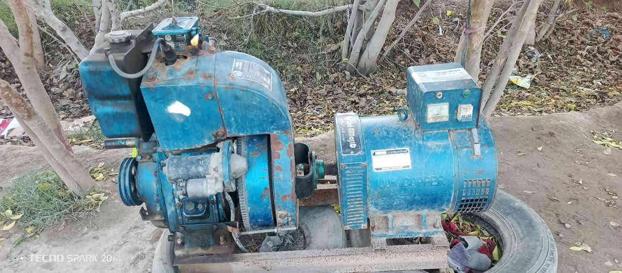 مولد للبيع دينمه عشرة كيفي نطيف شقال سعر 800 وبي مجال عنوان صدر اليوسفيه ***********
