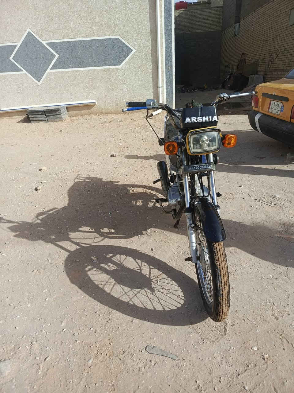 سلام عليكم شباب دراجه للبيع ارشه موديل 61 مكينه ناعمه وفصله ونعومه فول كربايات شغاله اوراق أصولي دراجه خير من الله سعر 375وبيه مجال ***********
