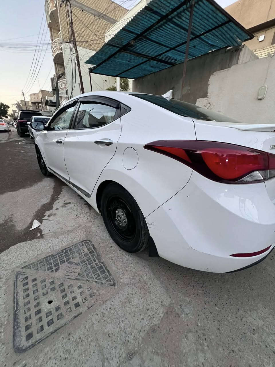 السلام عليكم النترا خليجيه موديل ١٤ للبيع بيها قطعتين جاملغ امامي مبدل وجاملغ خلفي صبغ بدون دواخل بدون ايرباك كير مكينه تدفيه تبريد مكفولات حجم المكينه ١٦٠٠ ماشيه ١٨٨ كم السعر ١١٥ عنواني بغداد الغزالية ***********
