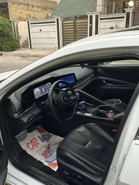 النترا 2023 هايبرد فول مواصفات لل اخير 1/1  ماشية 52  حادثها بنيد مبدل...