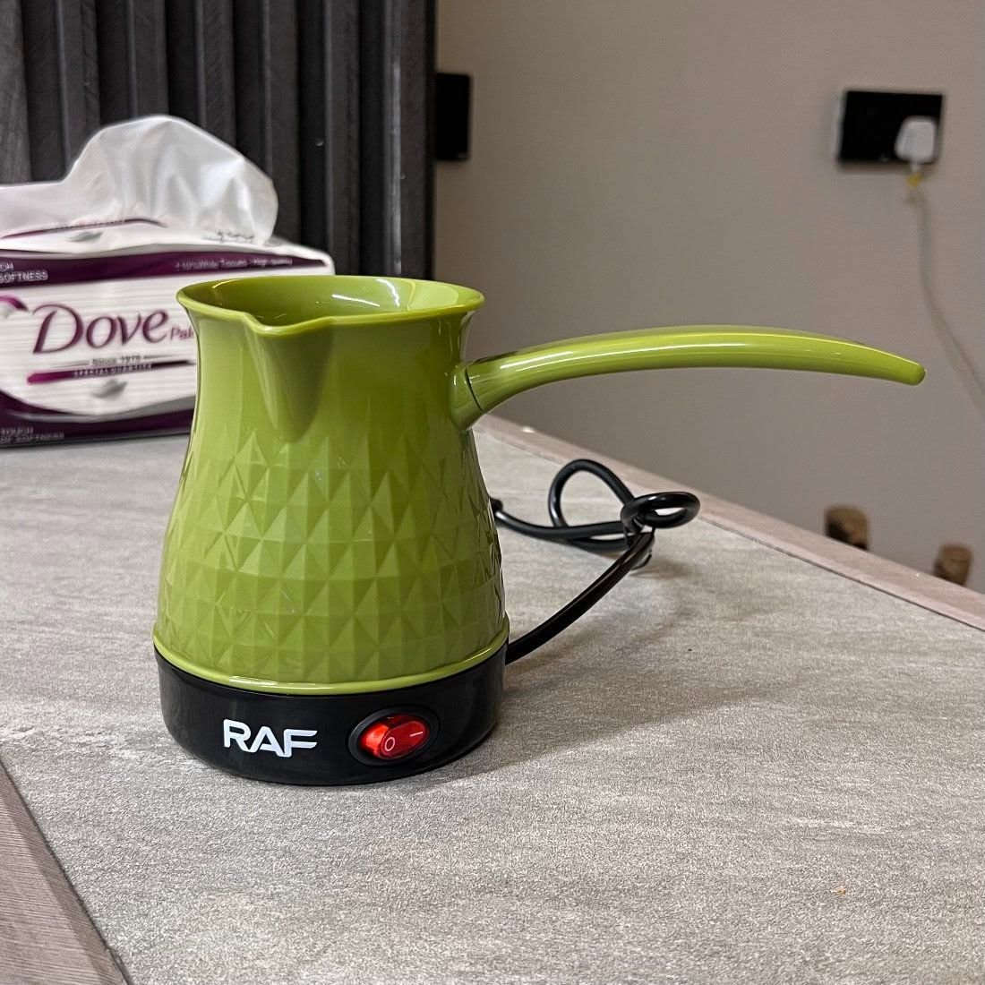 - غلاية القهوة الكهربائية RAF R.157 هي الحل المثالي والسريع لعشاق القهوة التركية الأصيلة، في المنزل أو المكتب.

. تحضير سريع: بقوة 500 واط ، تقوم الغلاية بتسخين الماء بسرعة وفعالية للحصول على قهوة مثالية في دقائق.

. سهولة الاستخدام: تتميز بتشغيل بسيط بزر واحد مع مؤشر ضوئي يوضح حالة التشغيل (ON/OFF knob with light).

. تسخين متساوي: مصممة لتوزيع الحرارة بشكل موحد، مما يضمن طعم قهوة غني ومثالي في كل مرة.

. تصميم عملي: تأتي بتصميم مدمج وخفيف الوزن، مع مقبض مقاوم للحرارة لسهولة الحمل والاستخدام الآمن.

. سهلة التنظيف: بفضل تصميمها البسيط، يسهل تنظيفها والحفاظ عليها صحية وعملية.

. متعددة الاستخدامات: يمكن استخدامها أيضاً لغلي الماء أو تحضير الشاي والمشروبات الأخرى.


**إذا كنت صاحب هذا الإعلان وتريد حذفه لأي سبب، رجاءا أرسل رسالة إلى الدعم الفني**