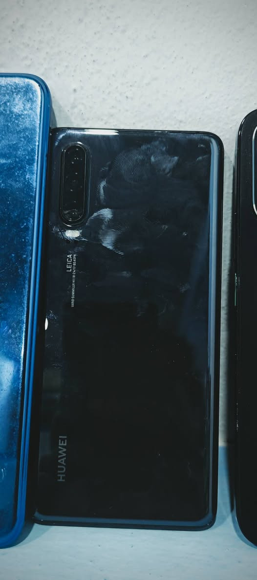 سلام عليكم أجهزة للبيع للستفسار عل رقم ***********
