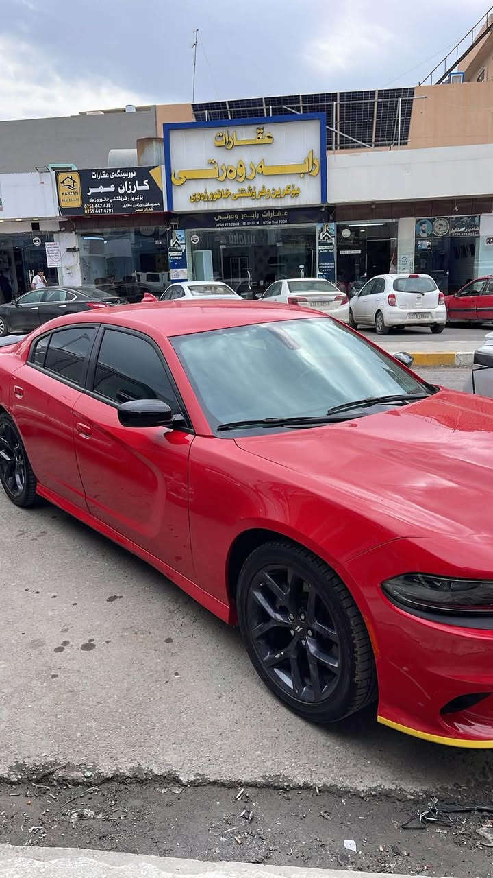Dodge 2023charger gt 17 mile سەیارەکە رەفزی مرورە بەبی برانەوە بەشەرت تەنها یەک تۆز لەحیم پاش جێژنەی رەمەزان رەفزی وەرگرتیە بۆیان چاملخی لای سەکن دەرکەی پشت سەکن کلێر ئەمریکایە دو بست سبوخ چقملخی لای  سەکن بۆیاخە بەشەرتی خرامە دەفرۆشین 7507461585 أربيل, العراق
