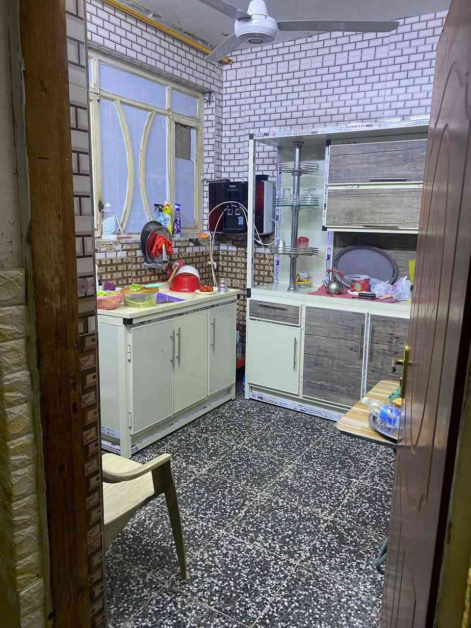 دار للبيع المساحه 80متر
الواجهه 8متر
غرفتين وستقبال وحمام ومنور وبيتونه 
موقع الدار طليطله 
استفسار ***********
