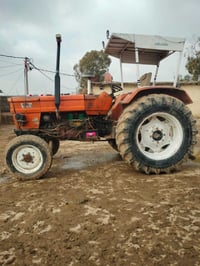 فيات للبيع الحجم الف الاستفسار عل رقم 07725800939