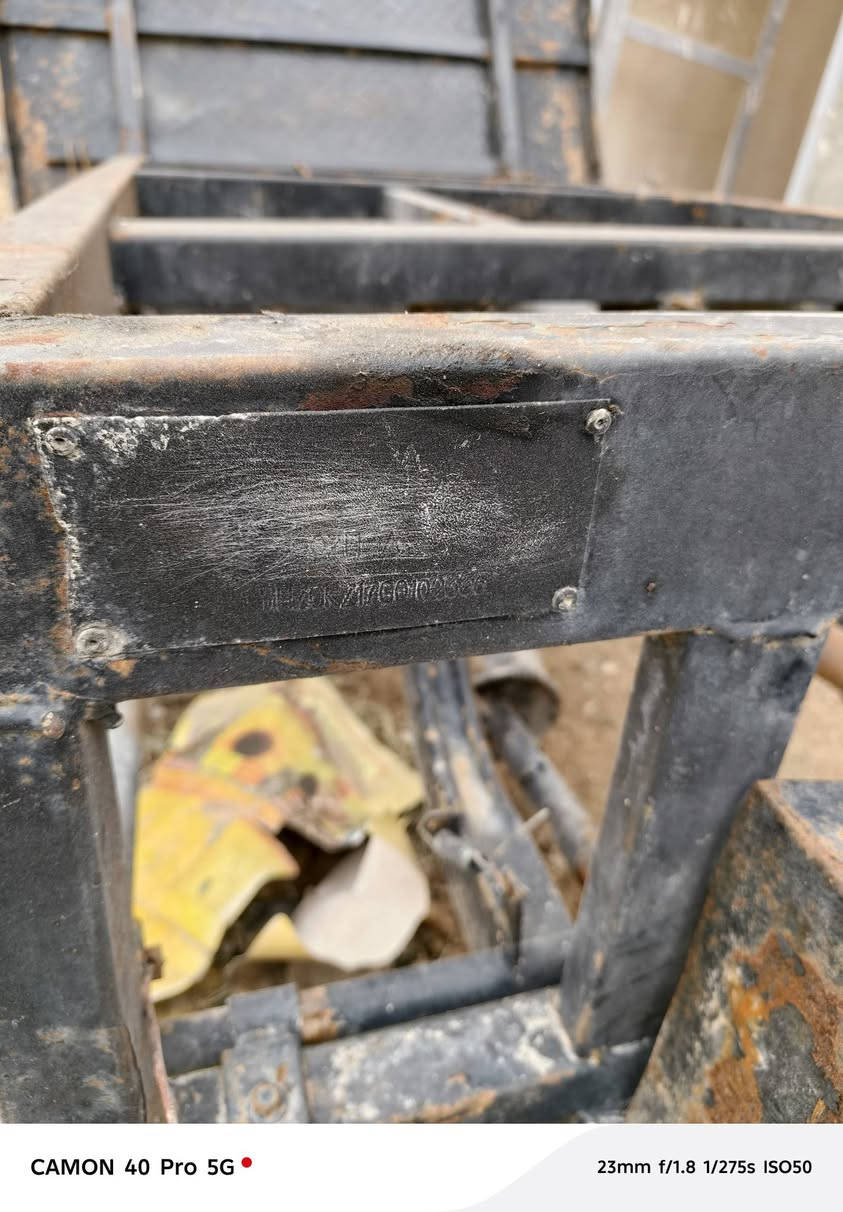 ن رخصة مدير الكروب سلام عليكم ستوته مال تعمير 2016 أوراق شاصي مكفول ركبه مكفولة اوراق مرافقه بل صوره ابليته موجوده سعر 450 اوبيه مجال  اتصال ***********
