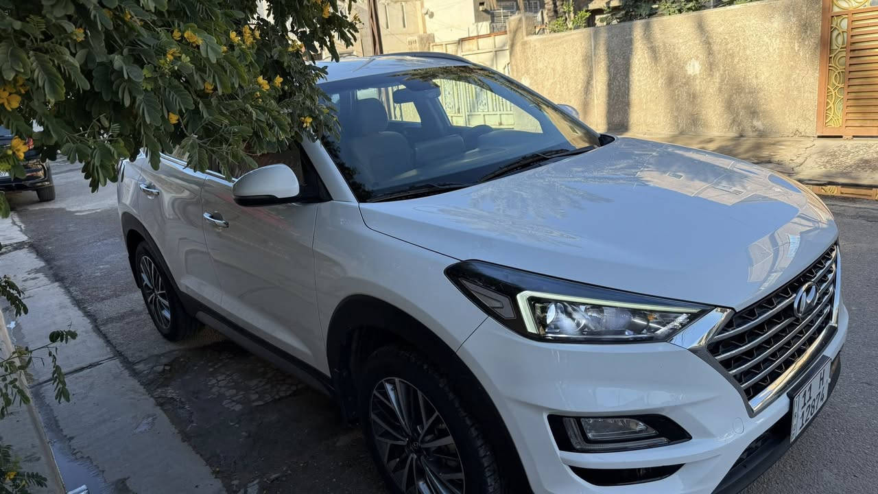 سياره توكسان خليجي للبيع 

موديل ٢٠٢٠

فوووول مواصفات ١/١ عدا البانوراما 

⬅️رقم بغداد الدولي الجديد

 مشروع وطني مجددة الى سنة ٢٠٣٠

ماشية 46 الف كم فقط

السيارة ب اسمي 

وقبل ايام داخلة هزه 

ومحول الرقم الجديد 

ومجددة السنوية ٥ سنوات

يعني من كلشي كاملة الياخذه مجرد تحويل ثاني يوم

السيارة مكفوله كفالة عامة 

⬅️السياره فول 

جديدة حتى الغراض والعدة  كلهم بعدهم بنايلون الشركة 

والفابلون مال سيارة

والسيارة تايرات تخم جديد قبل ايام شديته

 حتى الجداحة بعده بنايلون الشركة ممستخدمة

والاسبير المقدس منازل

والنايلونات ال بل ارضيات هسه شلته بعده ع وضعية الشركة

مواصفاته /

بصمة تشغيل

بصمة ابواب

٣ انضمة قيادة

٢ كرسي كهرباء

أريل نفكيشن

شاشه أبل كار بلي 

الداخل كشنات مخمل جان مدوشمه من استلامه من الشركة وهسه شلته محد كاعد عليه 

شاحن واير ليس

٢ لدات امامية 

ثلاجه بلجكمجه

محرك ٢٠٠٠ دوش

اي بي اس

فول تحكم ستيرن

الدوسات علامة توكسان 

حاجب نهاري

كشافات زينون

الدشبول والغرفه الداخلية كله فايبر كاربوني

حساس امامي
كامره اماميه بلاديه 

حساس خلفي

كاميرا خلفية دوارة

مري شفط ويا القفل

نضام ترحيب

ويل ١٨

مخرج Aux 

مخرج usb

لد امامي 

لد خلفي

مثبت سرعة

اشاير بلمري

يدات نيكل 

قطعتين تبريد

⬅️والسيارة ع ايد وحدة من طالعه من الشركه

⬅️ مكان السيارة بغداد حي الاعلام قرب جامع عمر 

والسيارة داخله هزه جديد قبل ايام ومتحول الرقم الجديد ومجددة 

يعني الياخذة مجرد تحويل

السياره سعره ٢١٩ ورقه 

( دفترين و ١٩ )

مكان السيارة بغداد

وهذا رقمي
***********
