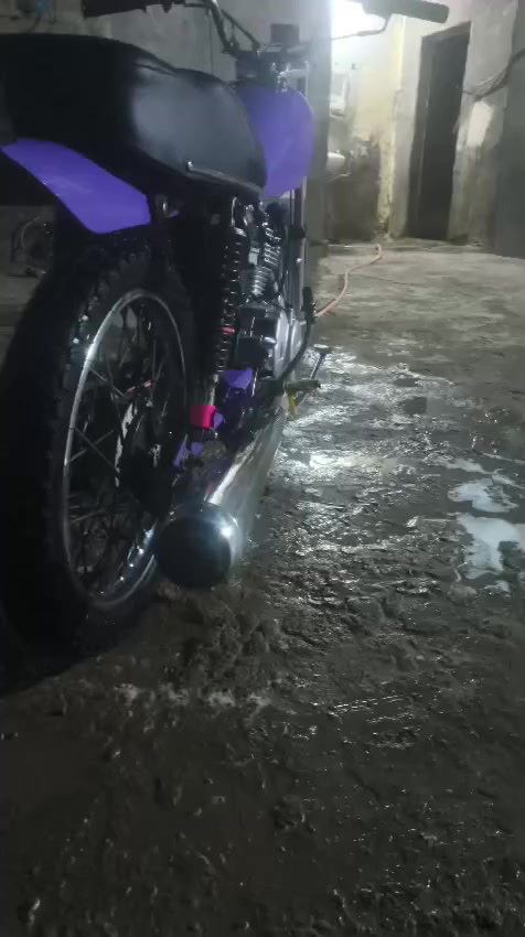 ￼ سلام عليكم دراجة للبيع￼ ‏كله ￼26 بعدها علسحك مكفولة أوراق أصولي شاصي 15 ارشا بوري رفيع مكاني غراف ***********الموشري لايرسل الله يرحم ولديك  مكينه سيجي
