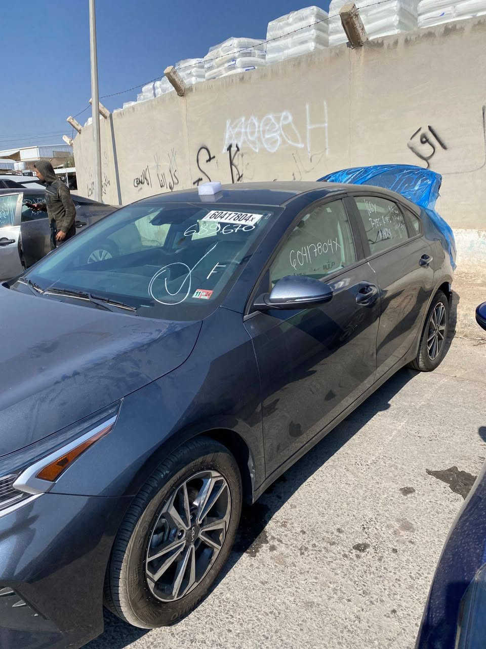 سلام عليكم فورتي موديل23سيارة بسمي مكفولة عداحادثها ماشيه 61الف***********
