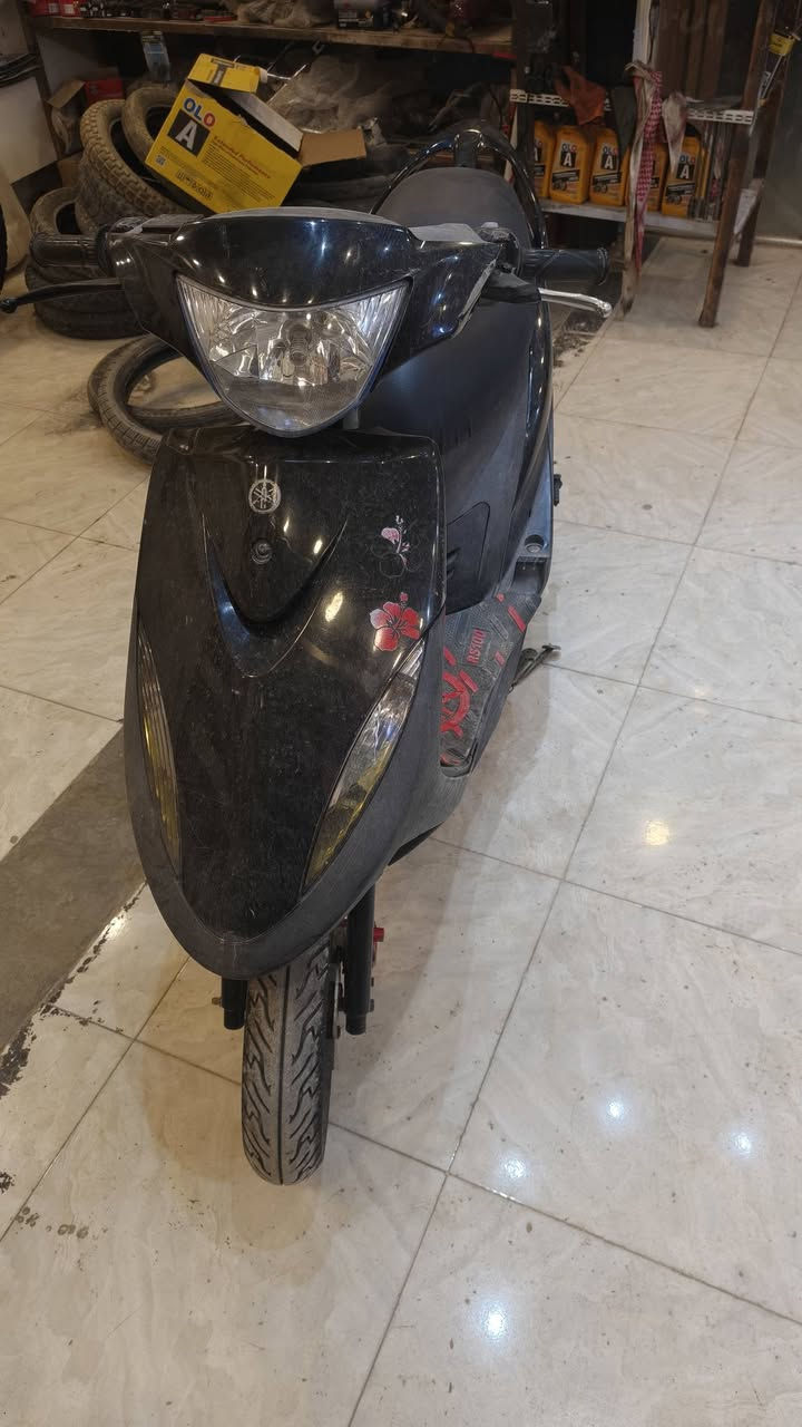 السلام عليكم دراجه للبيع ماكس عدله الدراجه بلاديه قبل فتره طلعت من الوكيل سبانه مامحطوطه عليهه مابيهه أي نقص السعر ٨٥٠ وبيهه مجال العنوان سامراء مدخل حي الإفراز هاتف ***********
