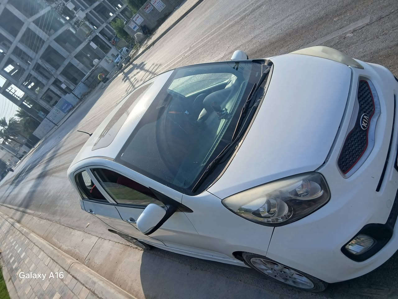 بكانتوا ١٦ ماشية ٧٢ قابل للزيادة فول بصمة تشغيل وأبواب فتحة سقف مري كهرباء  سيارة مكفول عدا باب السايق بارد 
سعر ١٠٥$ وبي مجال 
***********
