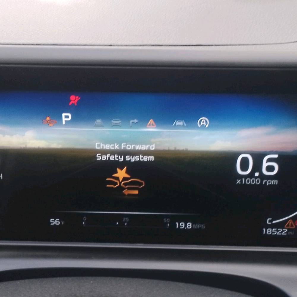 السلام عليكم سياره سيلتوز موديل ٢٤ وارد امريكي بدون حادث كلين سياره جديد ماماشيه تجي واشوف بعينك ١٨٠ بيها مجال.