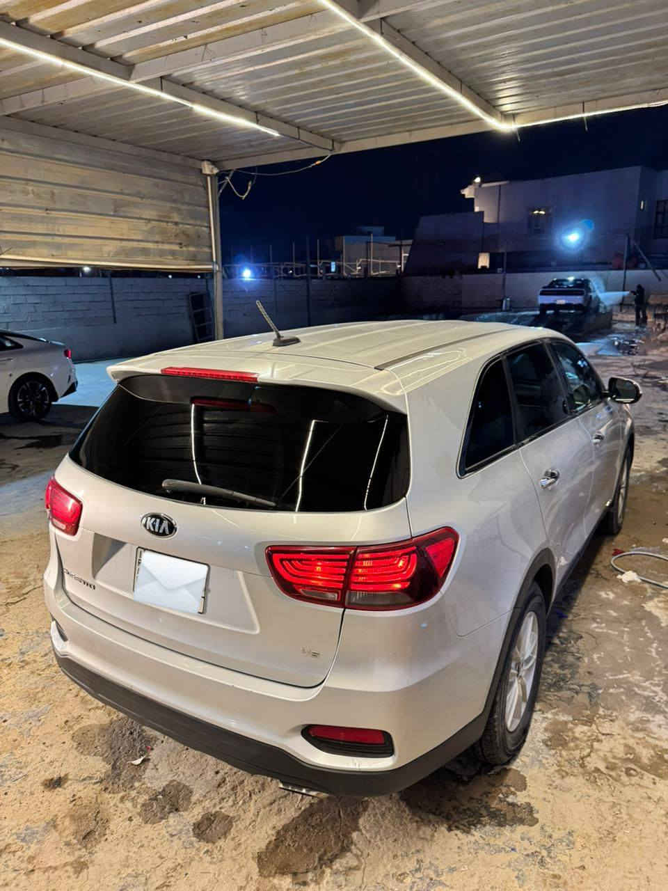 سورنتو 2019 محرك 6 سلندر وارد أمريكي ضرر بنيد وجاملغ بدون دواخل وبيه كم رصعه  خفاف  بالقماره 
رقم بغداد  مداور ثاني يوم  سياره مال جناي سعره ١٤٨ وبيه مجال لشراي يجي يشوف ويدلل  مكاني ديوانيه سدير *********** وتساب
