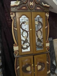 للبيع • خزائن • ديكور