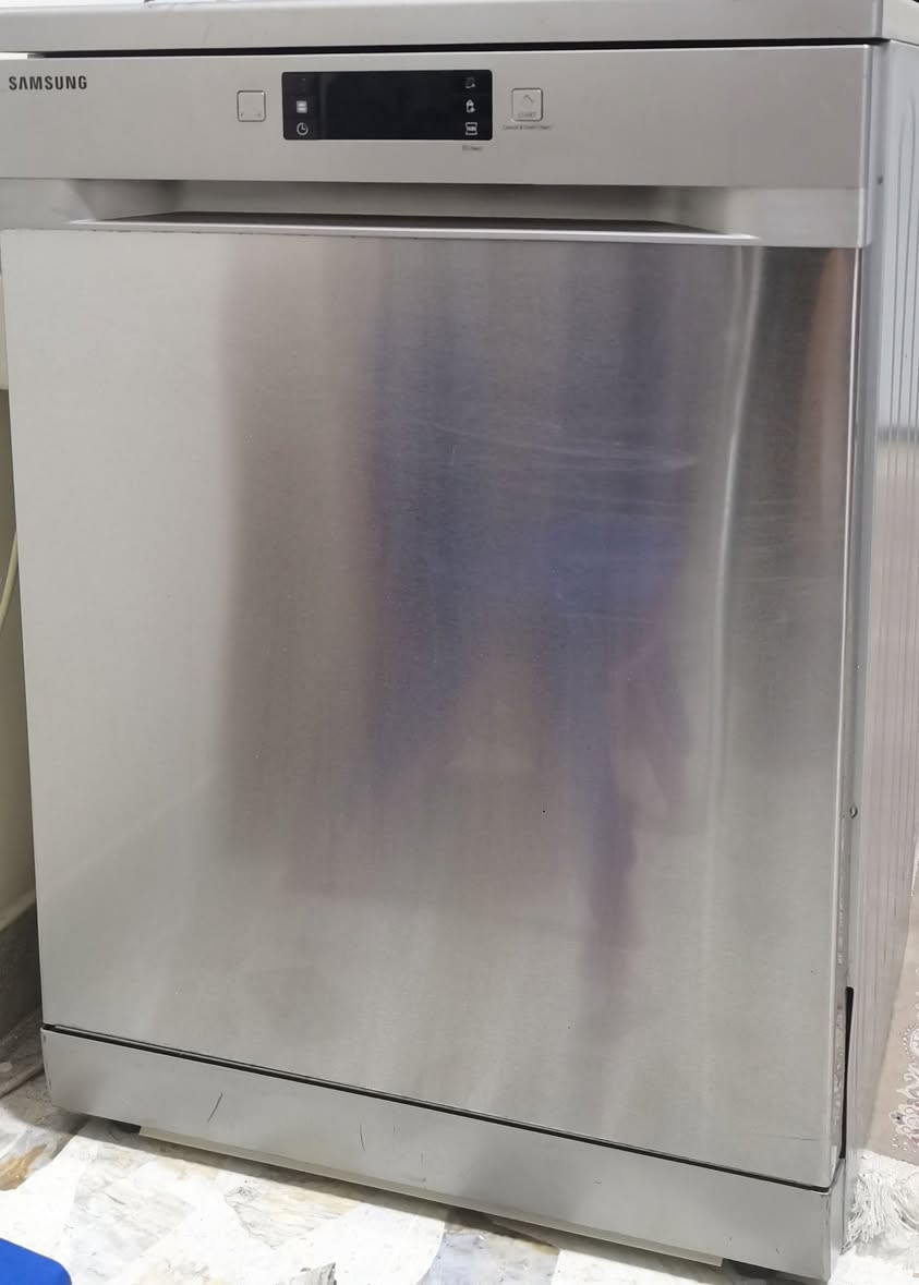 غسالة صحون سامسونك للبيع
***********
