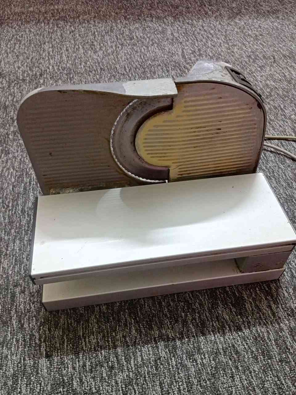 مثرامه مال بطاطس+ بصل ترهم المطاعم شرط ما مفتوحة ***********
***********
