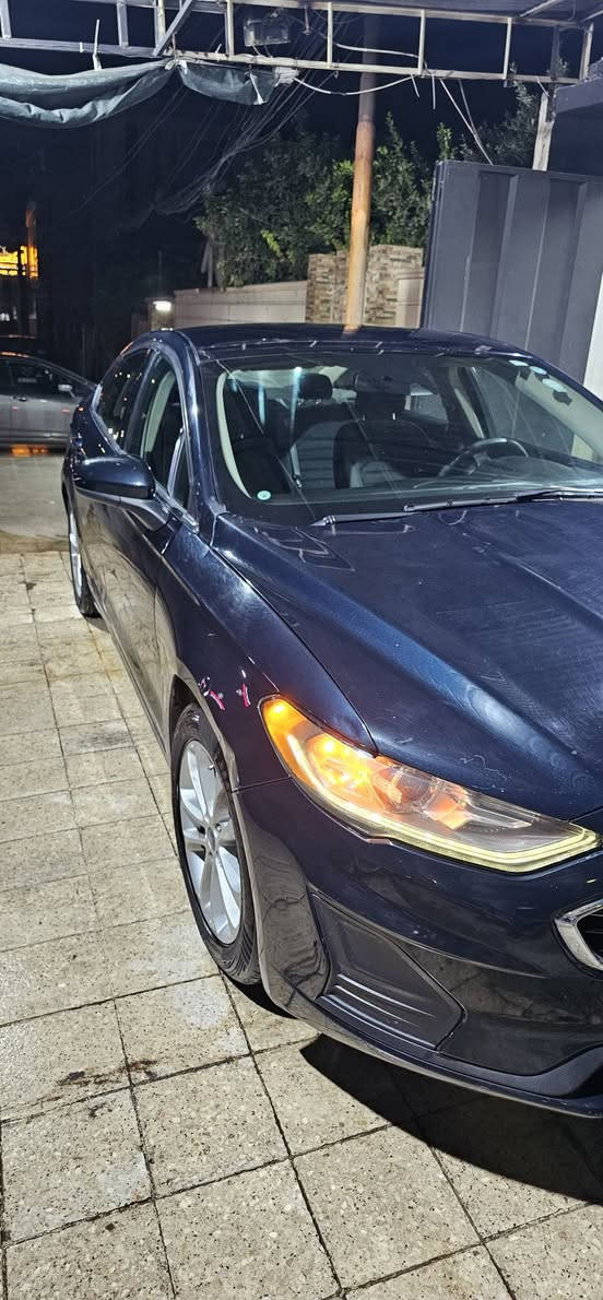 السلام عليكم فورد فيوجن 2020 1.5 SE تيربو بأسمي
السيارة وارد امريكي بضرر لم يصل حتى الى الراديترات تم تبديل البوند والجاملغ جهت السائق في امريكا 

السيارت تحتاج الى مصرف بسيط تركت لعدم التفرغ للذهاب 

للصناعة والمتابعة 

تم تغير قايش التايم كيس والبلكات والدسكات امامي خلفي وزوج تايات جديد ووكالة حديثا

ماشية 142 الف كيلو 

السعر نهائي 9900 دولار 

لا ارغب بالمراوسة بأي سيارة لحاجتي المستعجلة للفلوس 

المواصفات

نقطة عمياء

 كبح تلقائي و رادار امامي تفاعلي

مثبت سرعة تفاعلي

تبريد وتدفئة مناخين يمين مفصول عن اليسار

بصمة

لايت عالي LED الماني 

ابل كاربلي واندرويد اوتو

ومواصفات كثيرة بعد

رقم التواصل ***********
