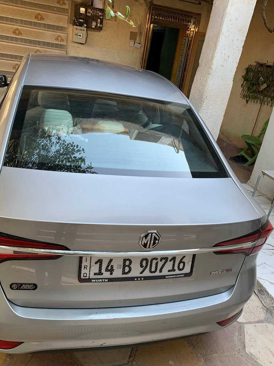 🚗 للبيع MG موديل 2024
📍 الموقع: البصرة  

- اللون: رصاصي  
- الممشى: 105 ألف  
- وارد: صيني  
- السيارة باسمي (رقم بصرة، تحويل ثاني)  

🔧 الحالة:  
- بيها دحجات  
- حدادية تحتاج شغل  
- تذب دهن من واشر كازكيت (تحتاج تصليح)  

💰 السعر: 90 (قابل للتفاوض للجادين)  

📞 للتواصل: ***********
