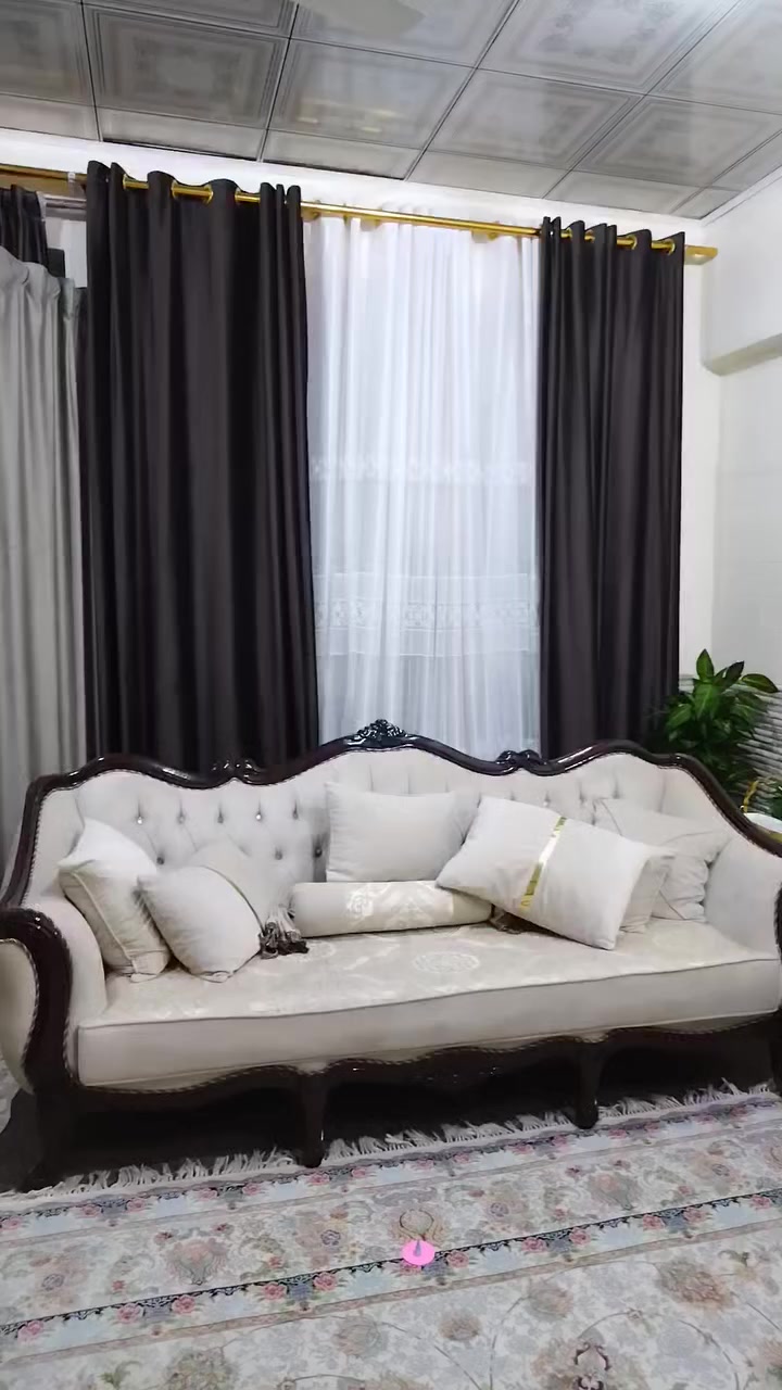 تخم قنفات وزوليه وطبلات وبردات للبيع العنوان نجف قرب مجسرات ثورة العشرين


**إذا كنت صاحب هذا الإعلان وتريد حذفه لأي سبب، رجاءا أرسل رسالة إلى الدعم الفني**