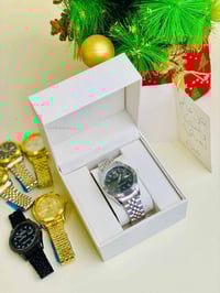 ساعه • سعر خاص • سنغافورة