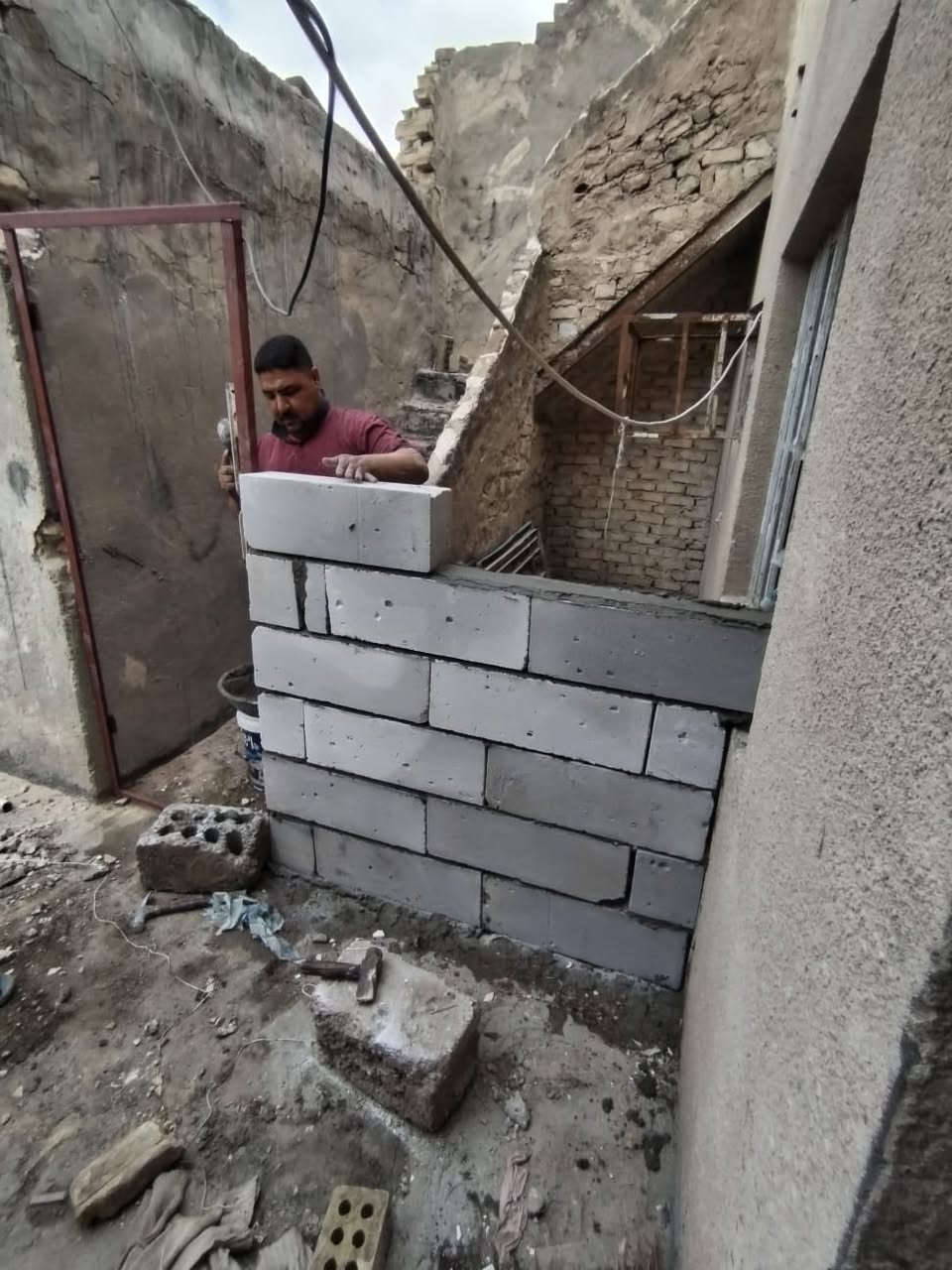 💬جانب من اعمال استحداث طابق ثاني منفصل لاحد منازل في محافظةكربلاء المقدسة 

• تنفيذ ، إشراف ، واستشارات فنية متخصصة 

• أعمال المقاولات العامة وتنفيذ المشاريع وفق أعلى المعايير 

📌 الموقع: كربلاء
📞 للتواصل: *********** _***********

#كربلاء #الحسينية #مقاولات  #مشاريع_
