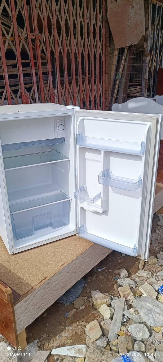 ميز توالت تركي 
ثلاجه  اخت جديد 
***********
