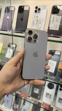 آيفون ١٥ برو ماكس • ٢٥٦ • بطارية ٩٤